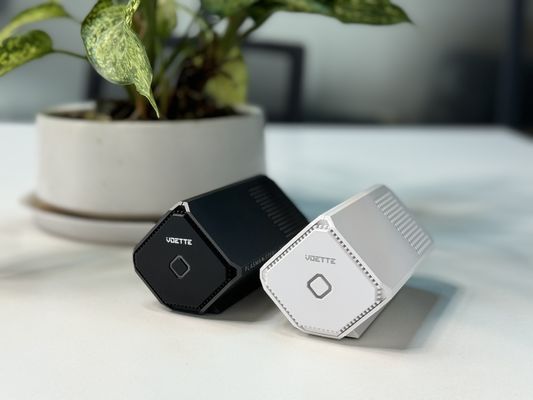 Máy lọc không khí ô tô 5V với thời gian làm việc kéo dài để tăng độ tươi trong ô tô