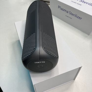 Máy khử trùng không khí di động với phạm vi 30~100 mét vuông, thời gian hoạt động 8 giờ và pin 6600mAh cho không khí trong lành và sạch sẽ